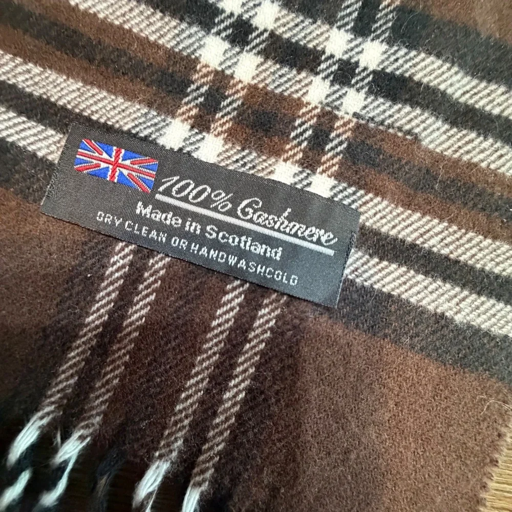 100% Cashmere Scarf Brown Plaid Made in Scotland Fringed Winter Neckwear
